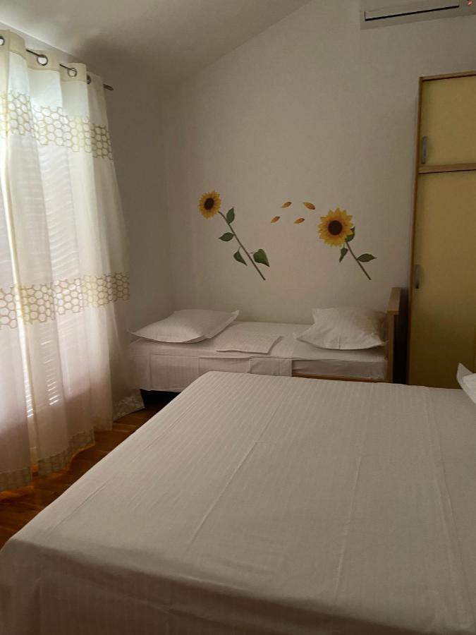 Apartmani Silence Rogoznica  Exterior photo